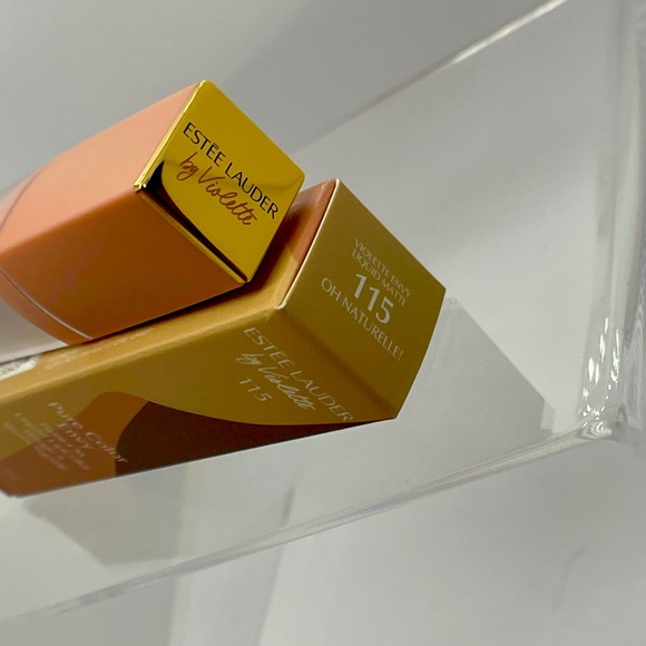 Estée Lauder liquid lip colour - Picture 2 of 2